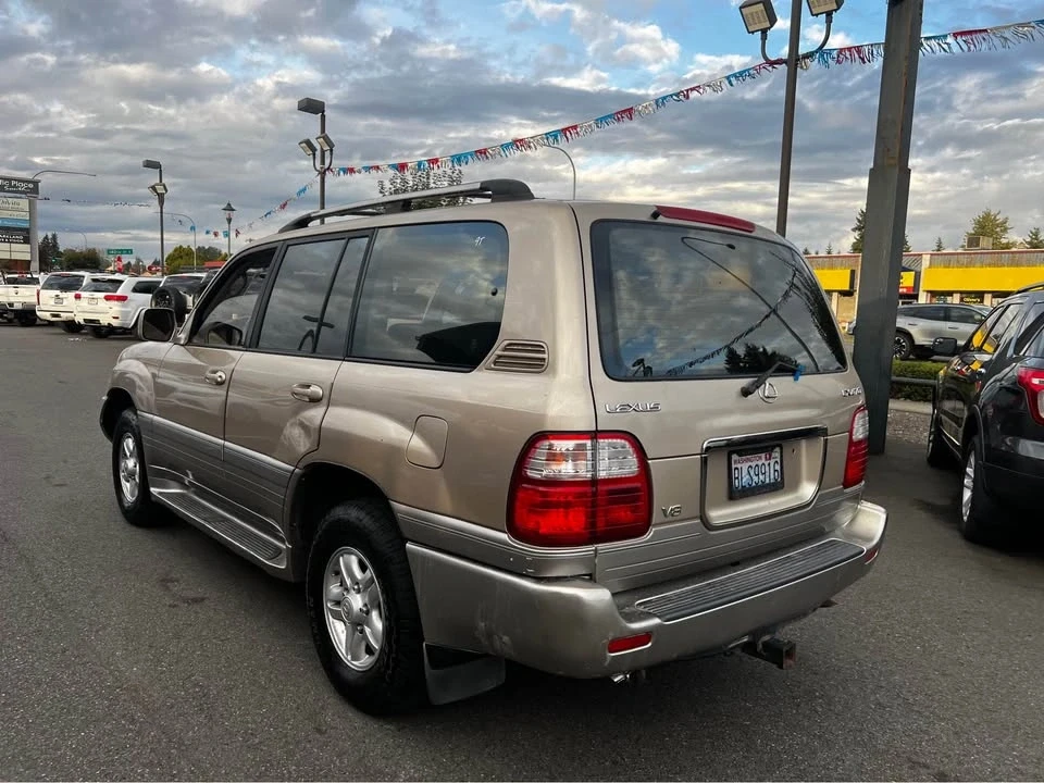 1998 Lexus LX 2nd Gen - Image 6 of 12