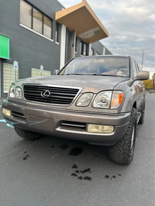 1998 Lexus LX 2nd Gen - Image 2 of 15