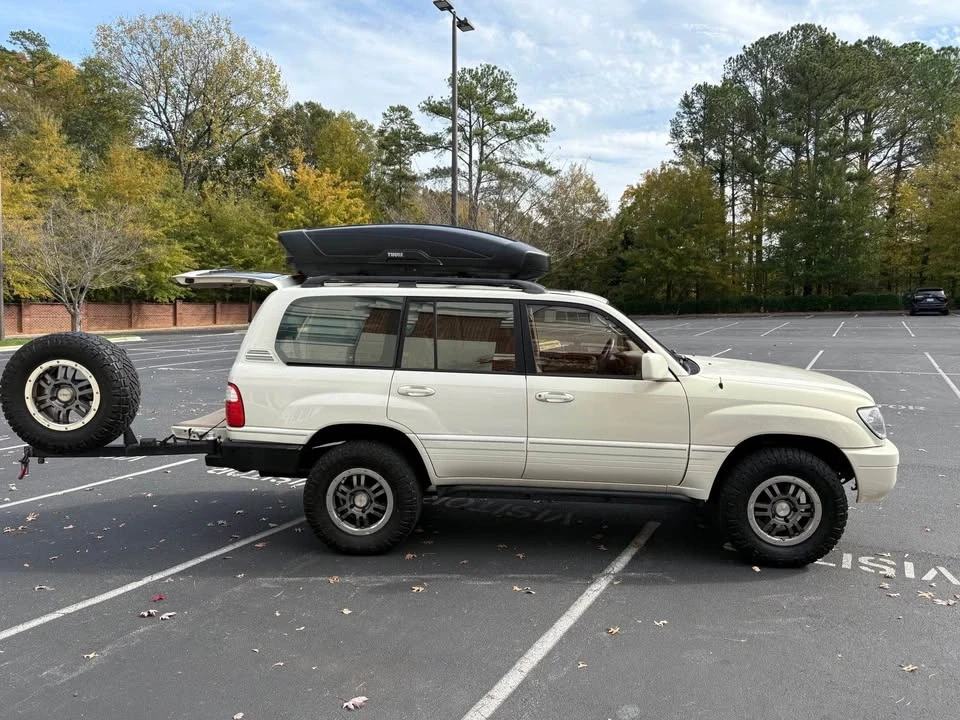 1998 Lexus LX 2nd Gen - Image 12 of 14