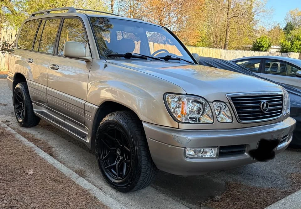 1998 Lexus LX 2nd Gen - Image 2 of 14