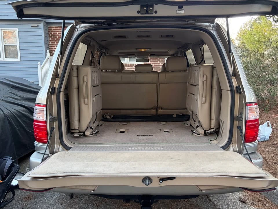 1998 Lexus LX 2nd Gen - Image 13 of 14
