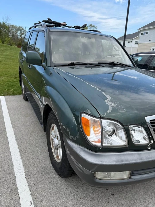 1998 Lexus LX 2nd Gen - Image 4 of 11