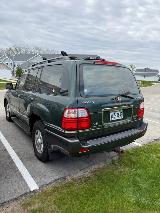 1998 Lexus LX 2nd Gen - Image 6 of 11