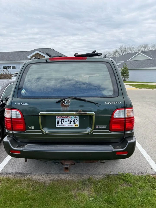 1998 Lexus LX 2nd Gen - Image 5 of 11