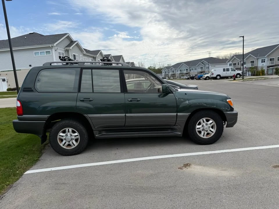1998 Lexus LX 2nd Gen - Image 2 of 11