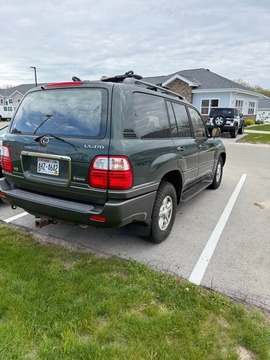 1998 Lexus LX 2nd Gen - Image 3 of 11