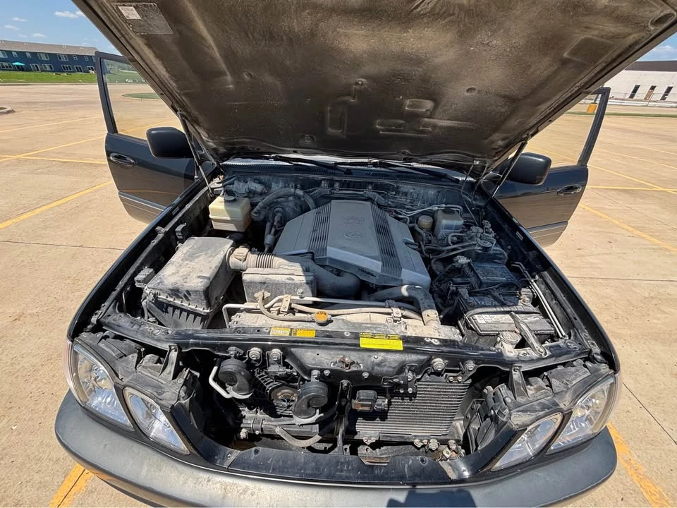 1998 Lexus LX 2nd Gen - Image 14 of 21