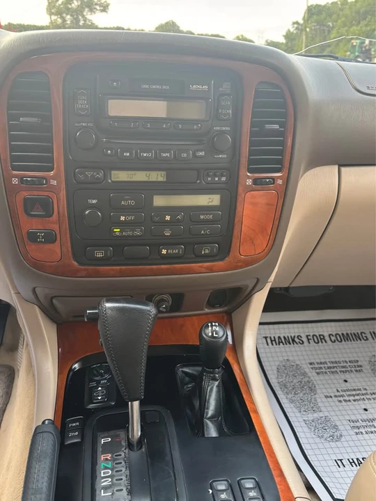 1998 Lexus LX 2nd Gen - Image 8 of 20