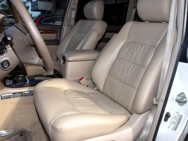 1998 Lexus LX 2nd Gen - Image 13 of 17