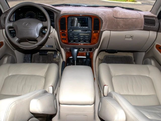 1998 Lexus LX 2nd Gen - Image 11 of 17
