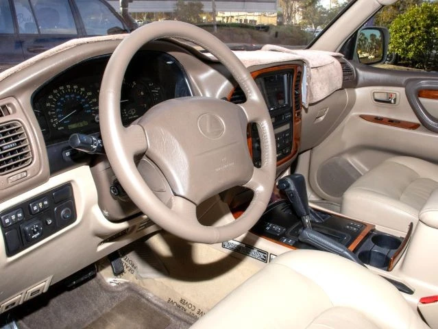 1998 Lexus LX 2nd Gen - Image 12 of 17