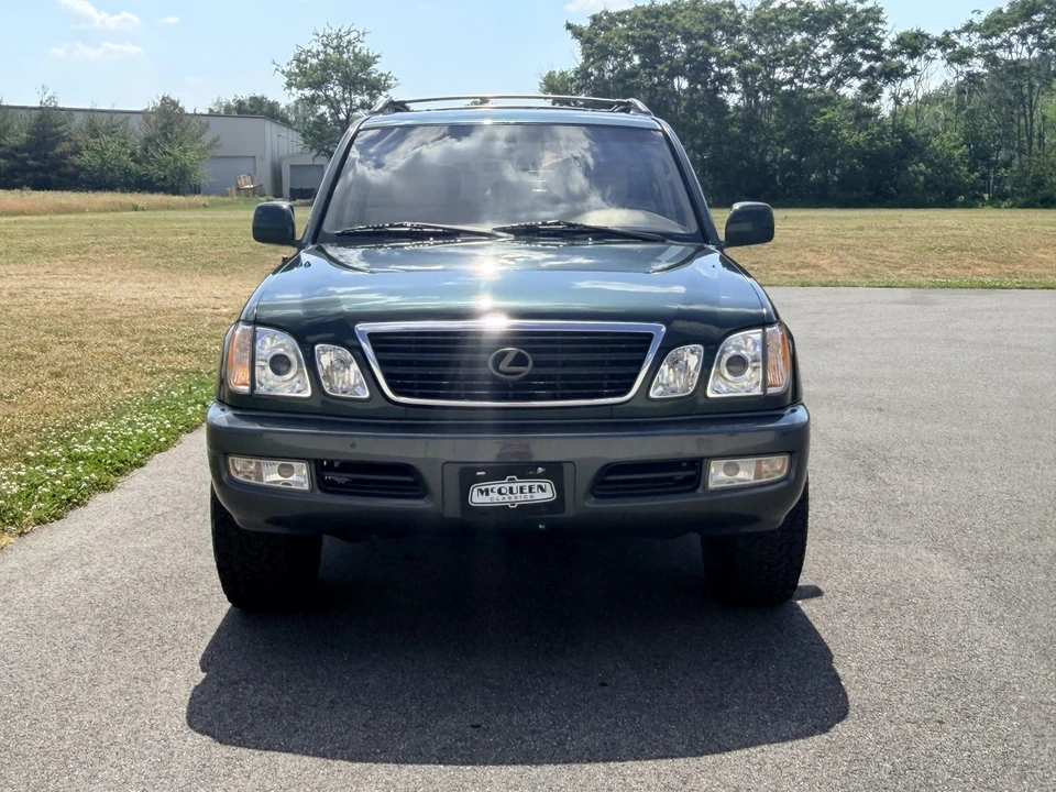 1998 Lexus LX 2nd Gen - Image 11 of 31