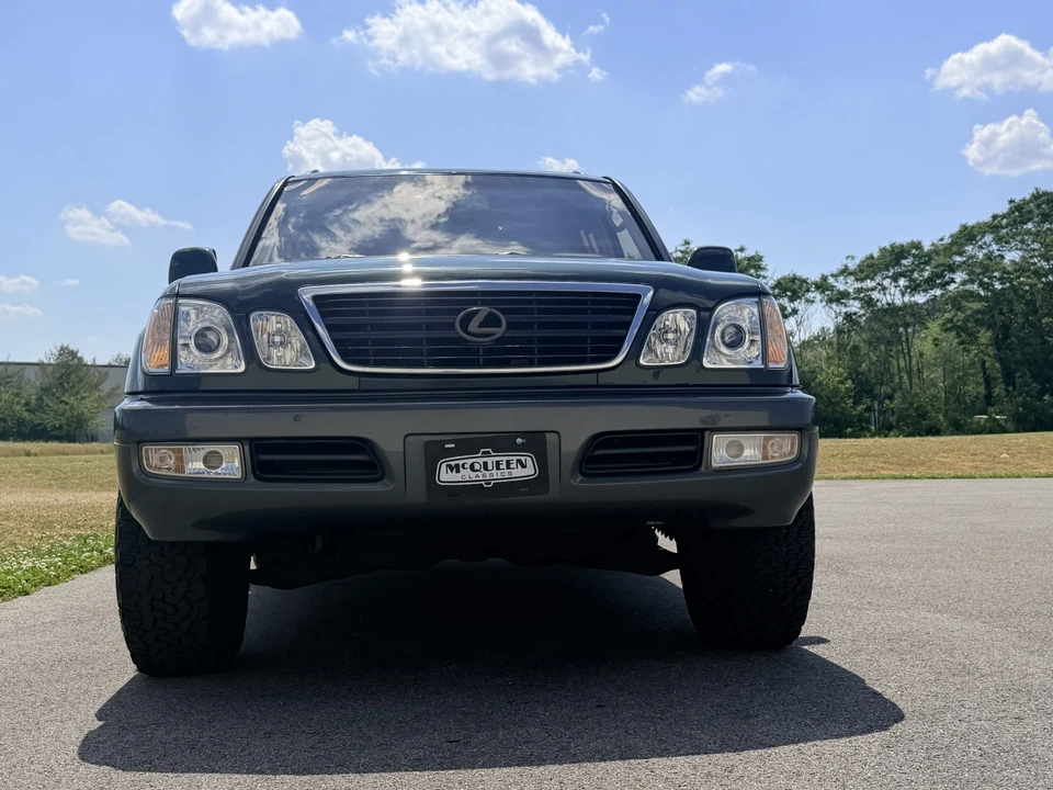 1998 Lexus LX 2nd Gen - Image 12 of 31