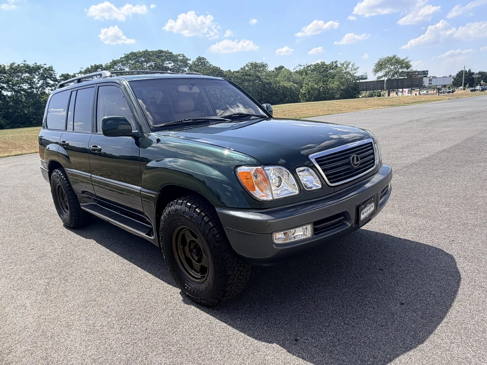 1998 Lexus LX 2nd Gen - Image 14 of 31