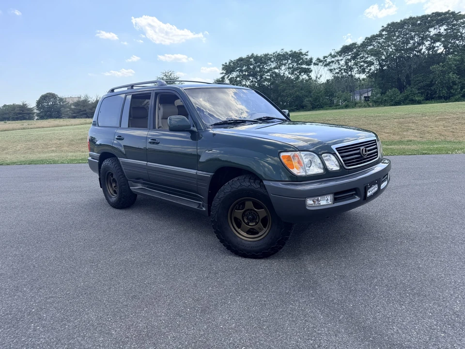 1998 Lexus LX 2nd Gen - Image 20 of 31