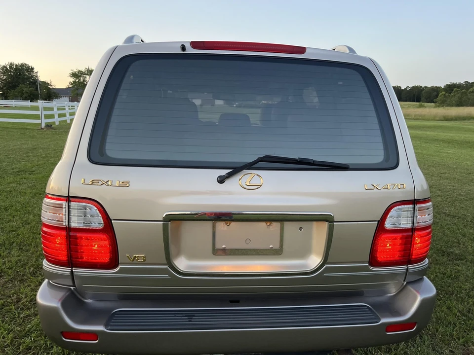 1998 Lexus LX 2nd Gen - Image 24 of 31