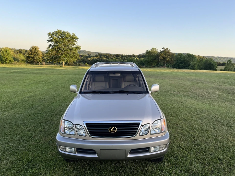 1998 Lexus LX 2nd Gen - Image 7 of 31