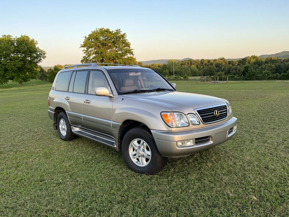 1998 Lexus LX 2nd Gen - Image 13 of 31