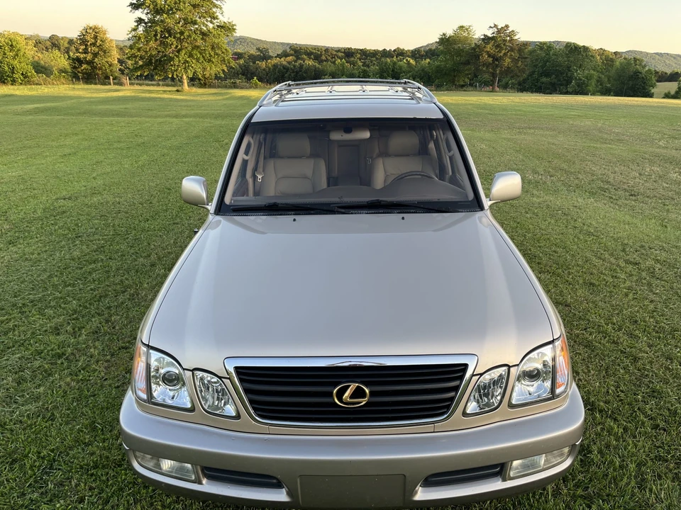 1998 Lexus LX 2nd Gen - Image 8 of 31