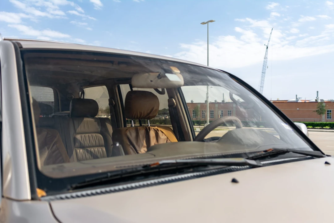 1998 Lexus LX 2nd Gen - Image 20 of 31