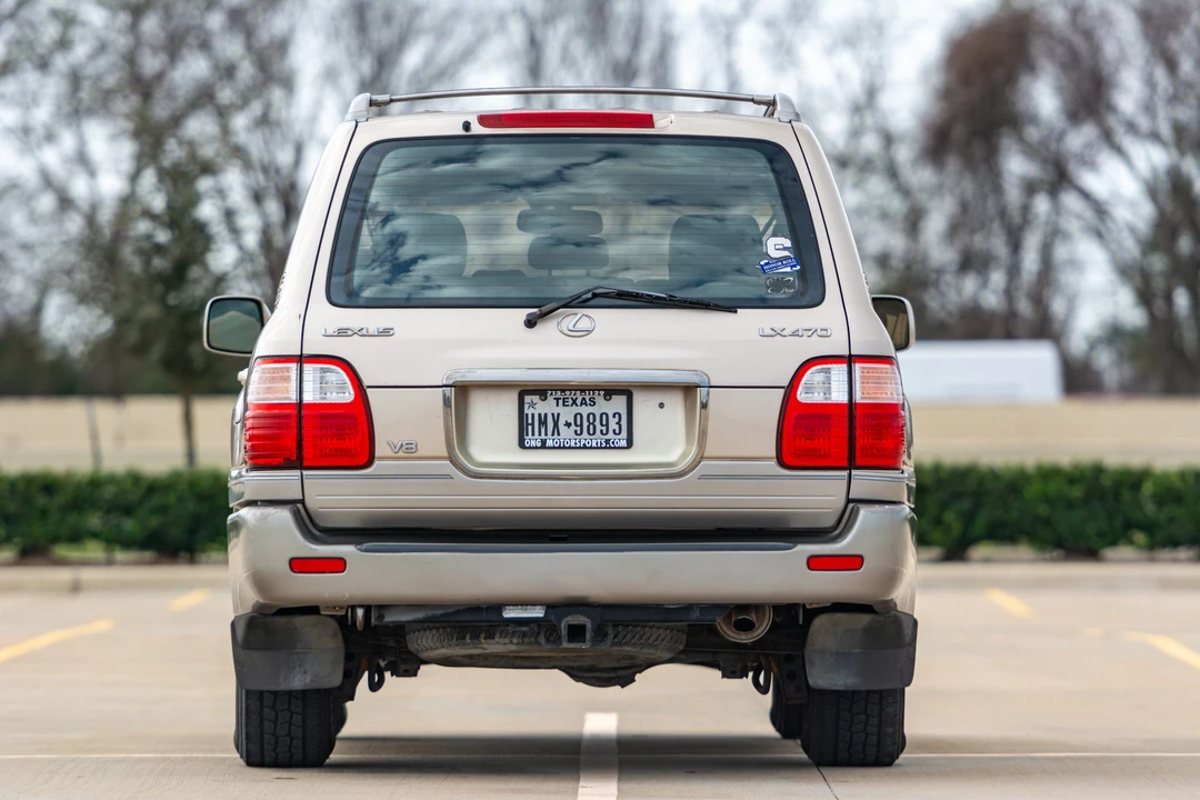 1998 Lexus LX 2nd Gen - Image 4 of 31