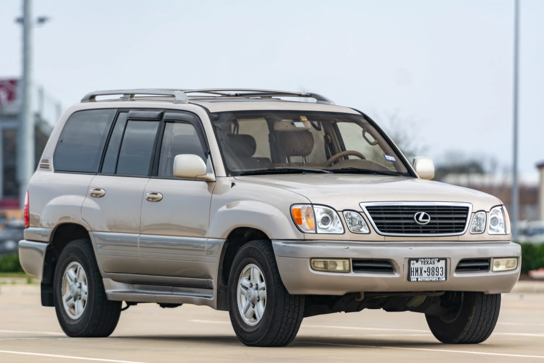 1998 Lexus LX 2nd Gen - Image 6 of 31