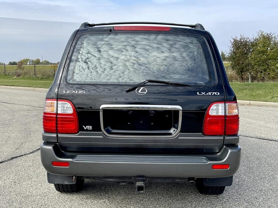 1998 Lexus LX 2nd Gen - Image 12 of 31