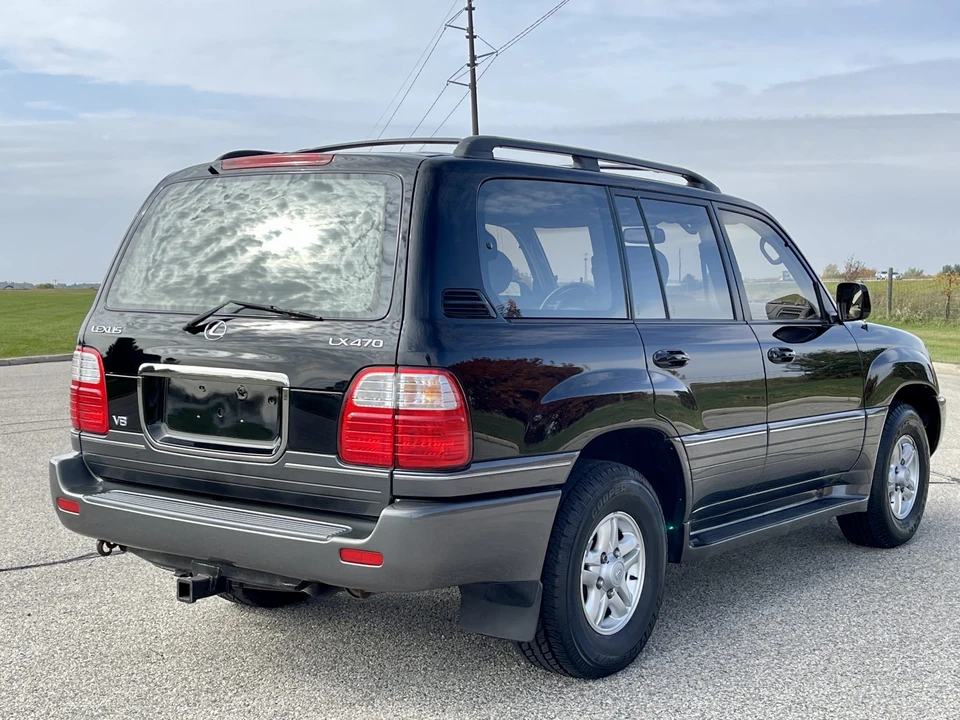 1998 Lexus LX 2nd Gen - Image 13 of 31