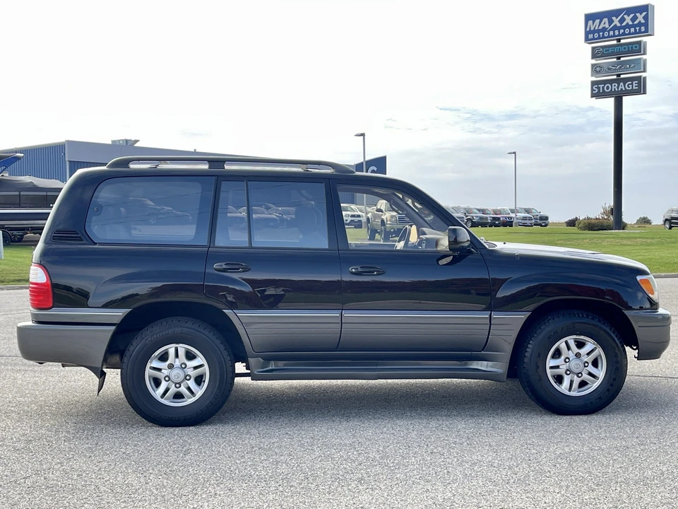 1998 Lexus LX 2nd Gen - Image 14 of 31