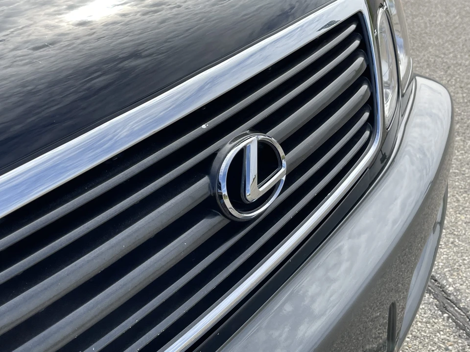 1998 Lexus LX 2nd Gen - Image 23 of 31