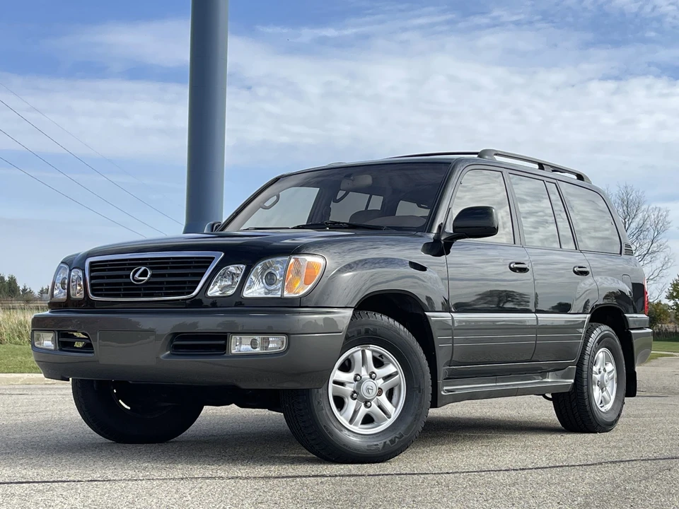 1998 Lexus LX 2nd Gen - Image 5 of 31