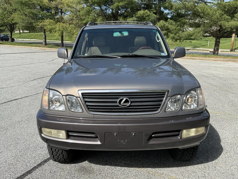 1998 Lexus LX 2nd Gen - Image 30 of 31