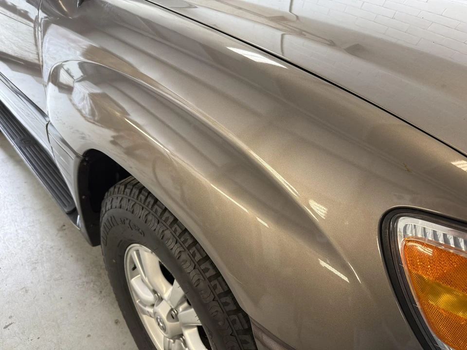 1998 Lexus LX 2nd Gen - Image 31 of 31