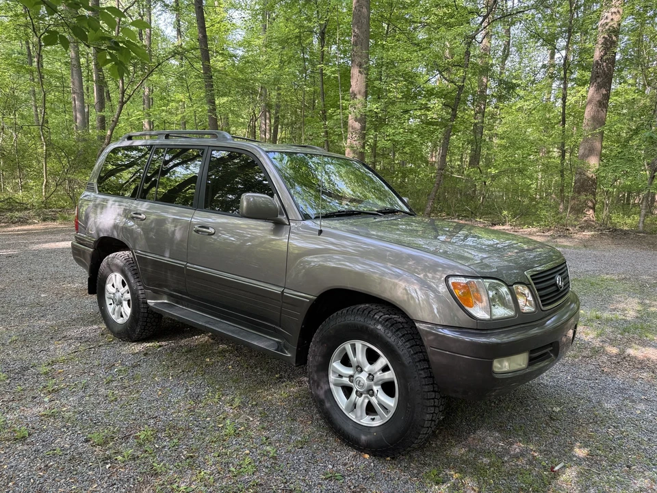 1998 Lexus LX 2nd Gen - Image 5 of 31