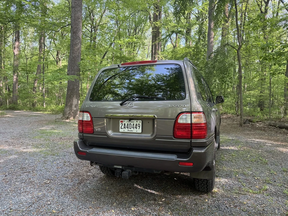 1998 Lexus LX 2nd Gen - Image 15 of 31