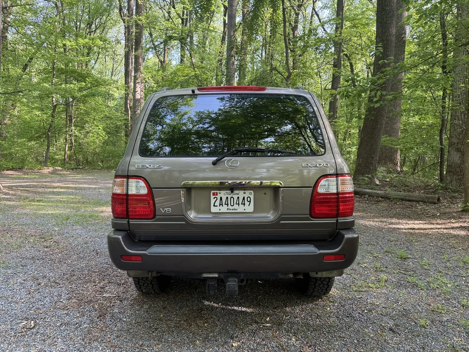 1998 Lexus LX 2nd Gen - Image 16 of 31