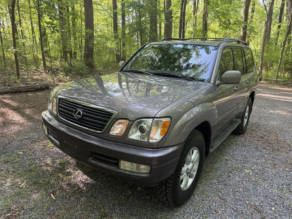 1998 Lexus LX 2nd Gen - Image 27 of 31