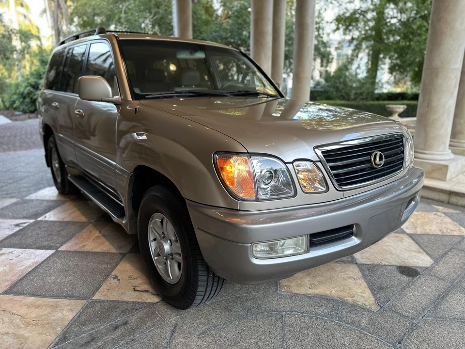 1998 Lexus LX 2nd Gen - Image 6 of 31