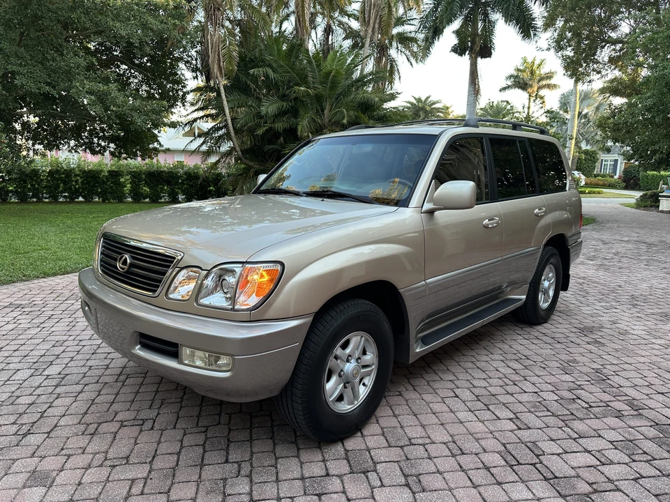 1998 Lexus LX 2nd Gen - Image 28 of 31