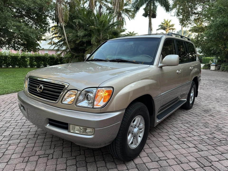 1998 Lexus LX 2nd Gen - Image 31 of 31