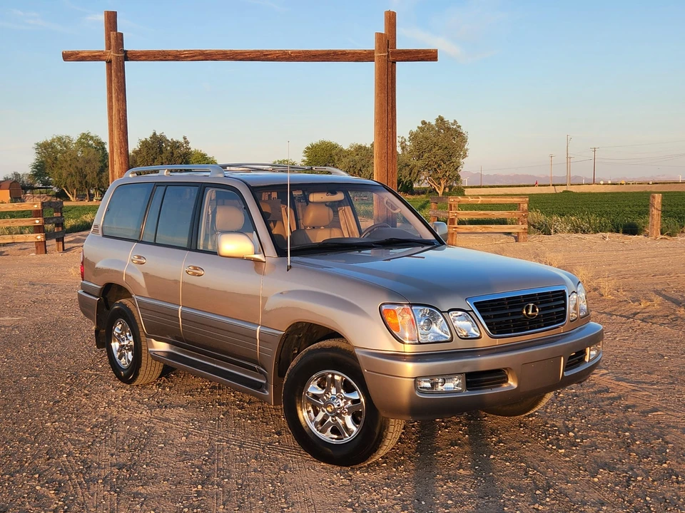 1998 Lexus LX 2nd Gen - Image 7 of 31