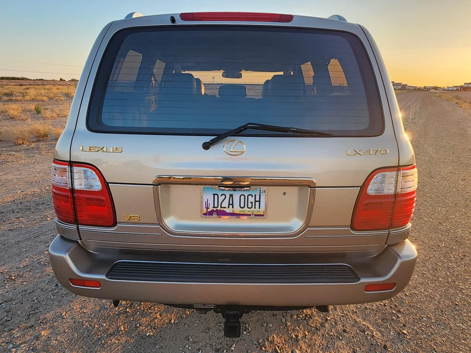 1998 Lexus LX 2nd Gen - Image 14 of 31