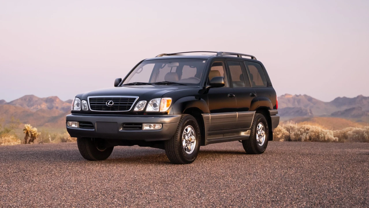 1998 Lexus LX 2nd Gen - Image 5 of 31