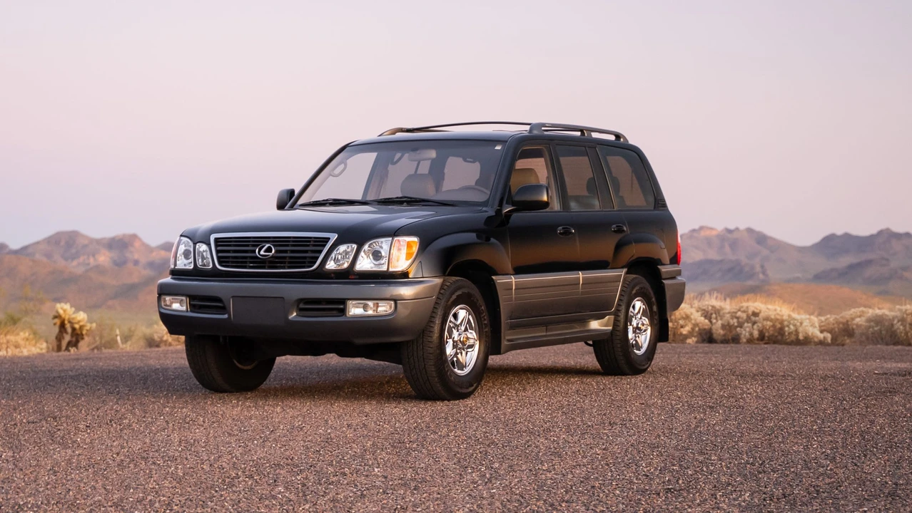1998 Lexus LX 2nd Gen - Image 6 of 31