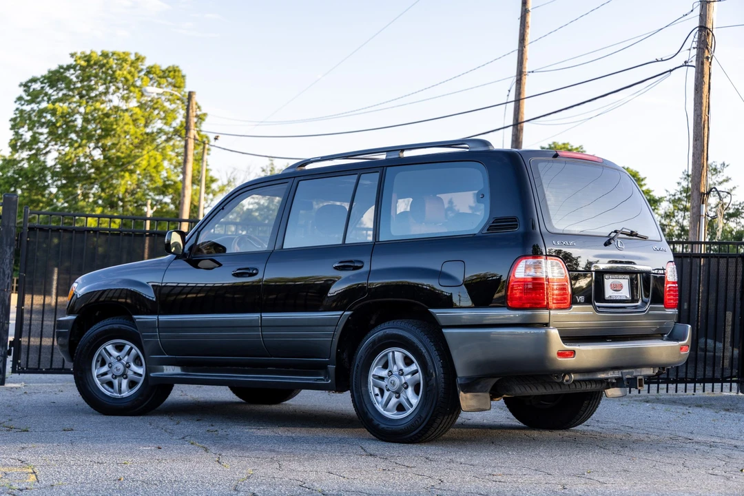 1998 Lexus LX 2nd Gen - Image 14 of 31