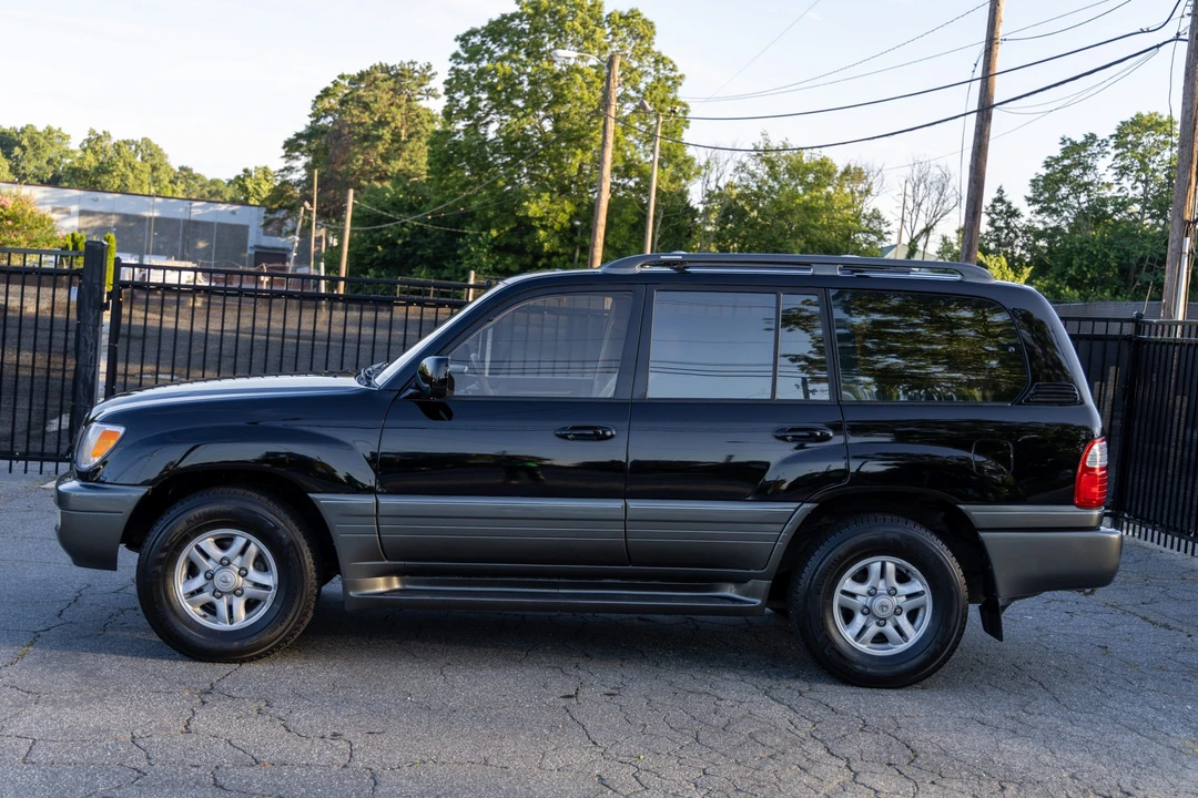 1998 Lexus LX 2nd Gen - Image 12 of 31