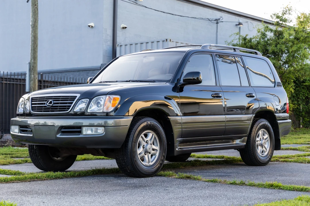 1998 Lexus LX 2nd Gen - Image 6 of 31