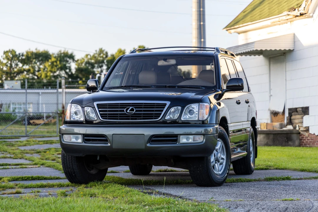 1998 Lexus LX 2nd Gen - Image 2 of 31