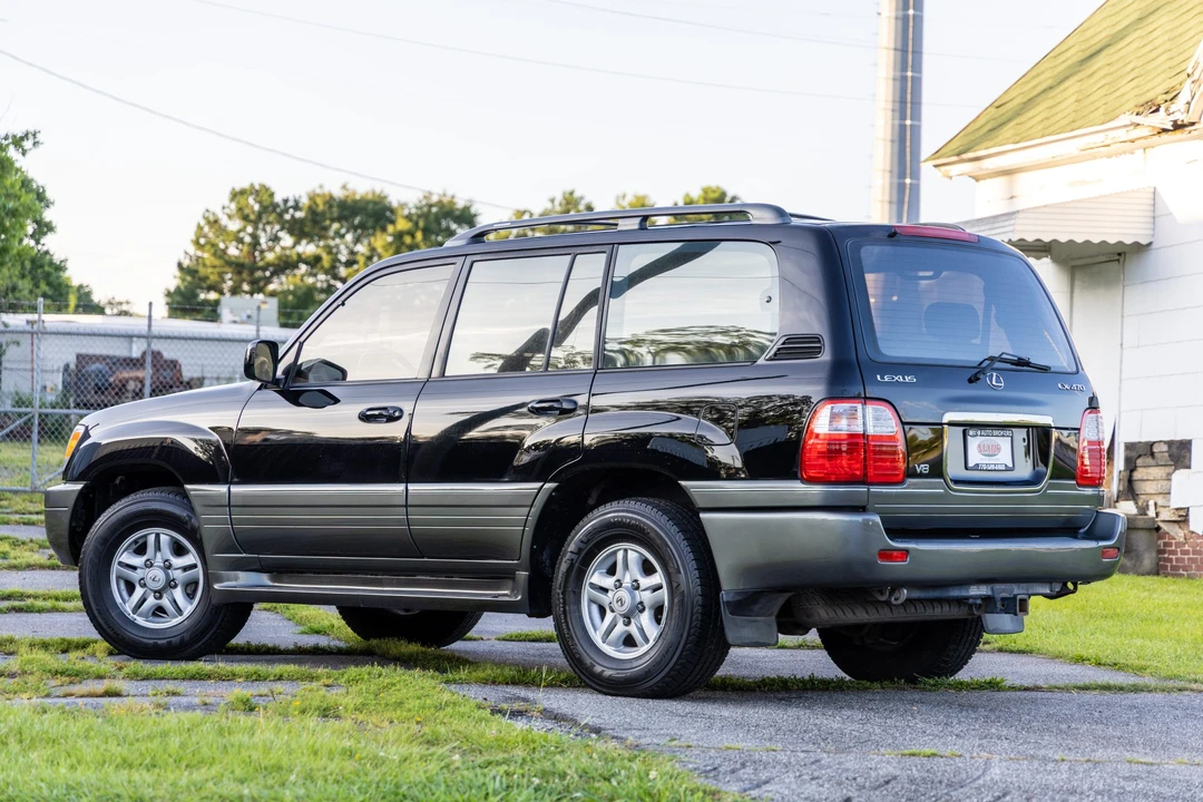 1998 Lexus LX 2nd Gen - Image 16 of 31