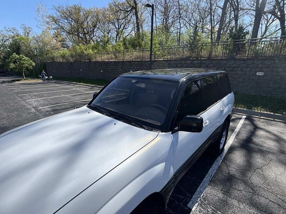 1998 Lexus LX 2nd Gen - Image 14 of 31